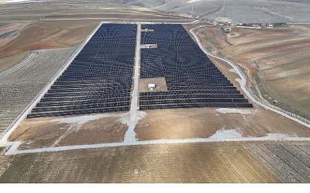 2027 sonunda tesislerinin tüm elektrik ihtiyacını GES’lerden karşılayacak