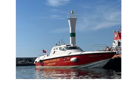 Ege’de Yaralanan Gemiadamına Türk Sağlık Ekiplerinden Denizden Tahliye Operasyonu