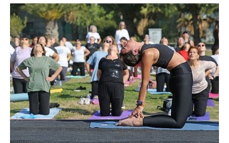 Karşıyaka Belediyesi’nden 14 Şubat’a özel yoga etkinliği