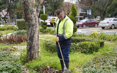 Burhaniye’de Park ve Yeşil Alanlar Yenileniyor