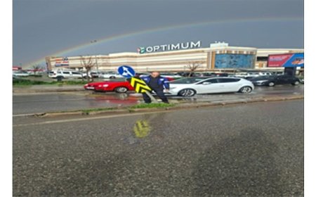 Büyükşehir ekipleri sağanak yağış nedeniyle seferber oldu