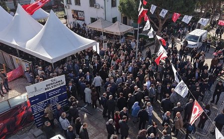 Bergama Belediyesi Ticaret Merkezi’nin Temeli Atıldı