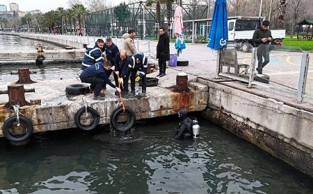 Körfez’de deniz dibi araç lastiğinden temizlendi