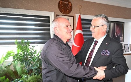 Emekli personelden Başkan Topaloğlu’na veda ziyareti