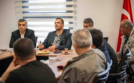 Başkan Ömer Eşki muhtarlarla buluştu:  “Bornova’yı birlikte yönetiyoruz”