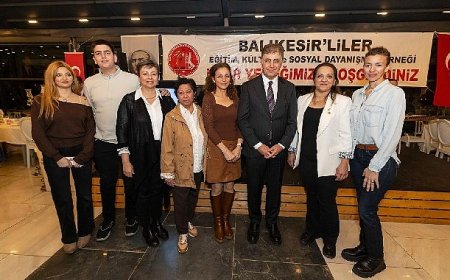 Başkan Tugay, İzmir'deki Balıkesirlilerle iftarda buluştu