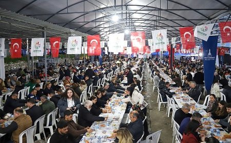 Bayındır’da İftar Bereketi: Gönül Sofrasında Birlik ve Beraberlik Mesajı