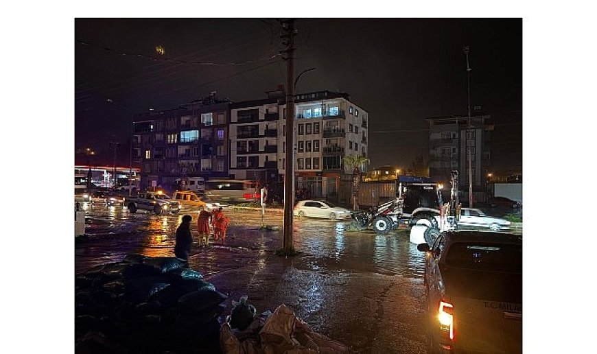 Milas Belediyesi Ekipleri Yoğun Yağış ve Fırtına Nedeniyle 7/24 Görev Başındaydı