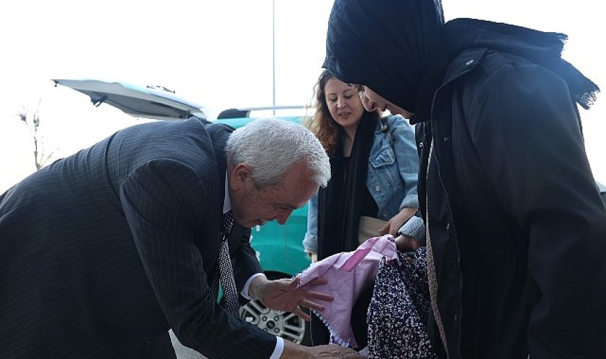 Başkan Şadi Özdemir “Anne Taksi”nin direksiyonuna geçti