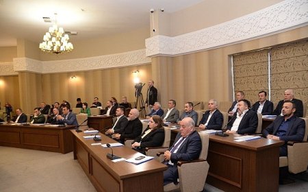 Kahramankazan Belediye Meclisi’nde Ramazan Gündemi: 'İftiralara Rağmen Ramazan Bereketi Sürüyor