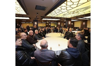 Ziraatçılar, Başkan Büyükakın’ı çay içmeden bırakmadı