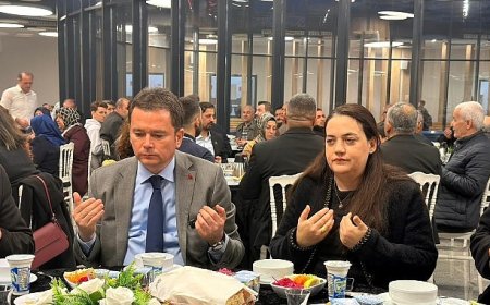 Başkan Erkan Aydın, DAĞ-DER İftarında Vatandaşlarla Buluştu