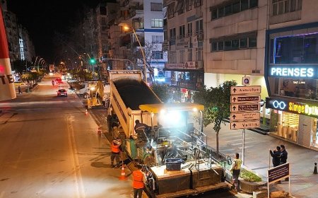 Büyükşehir Belediyesi’nin asfalt çalışmaları sürüyor