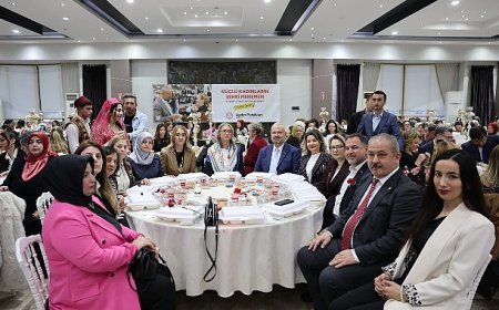 Menemen'de 8 Mart coşkusu yaşandı