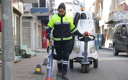 Konak’tan temizliğe pratik çözüm: Filler görev başında