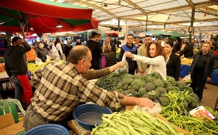 Karşıyaka’dan çocukları şiddet sarmalından koruyacak tarihi karar:  Pazar yerlerinde kesici alet satışına son!