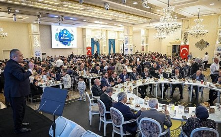 Başkan Özarslan Vakıf Dostlarıyla İftar Sofrasında Buluştu