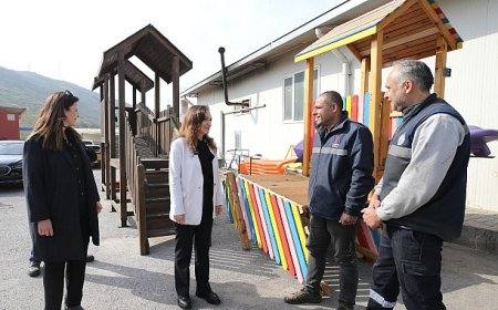 Başkan Ünsal personeliyle bayramlaştı