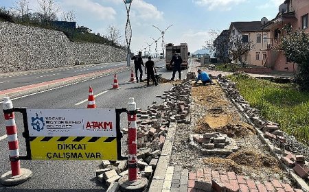 Başiskele'de tretuvar yenileme çalışmaları tamam