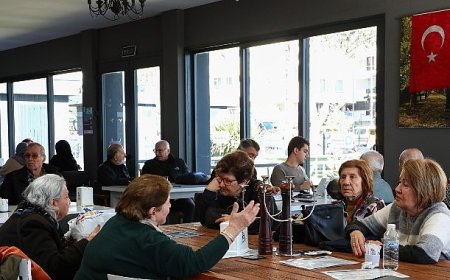 Barbaros Aile Çay Bahçesi Antalyalıların buluşma noktası olmayı sürdürüyor