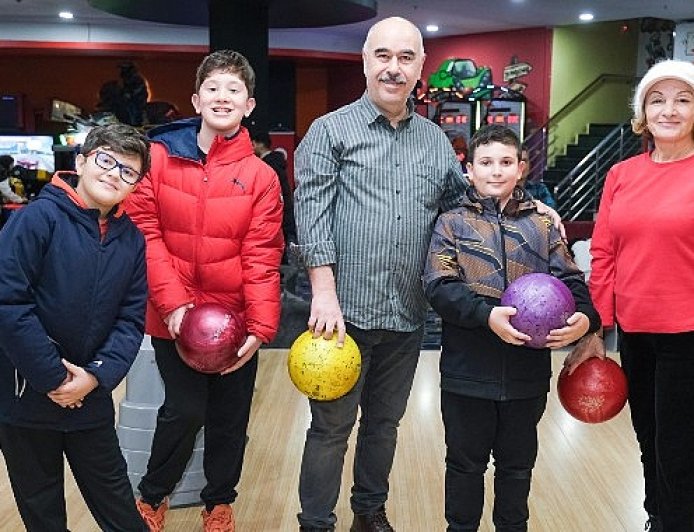 Bilgievleri ve Saygınlar bowling pistinde buluştu