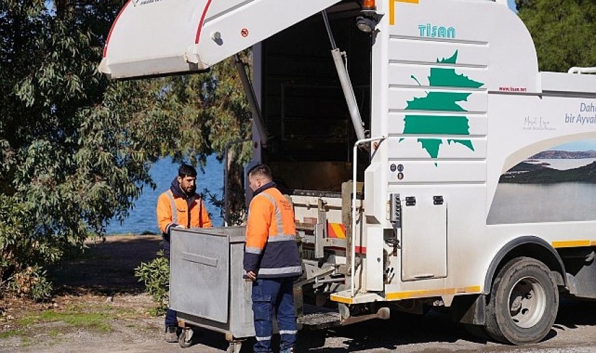 Ayvalık’ta Konteynerler Yaz Öncesi Dezenfekte Ediliyor...