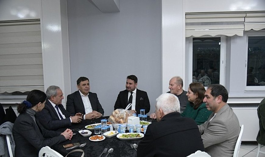 İftar Sofrasında Birlik ve Beraberlik