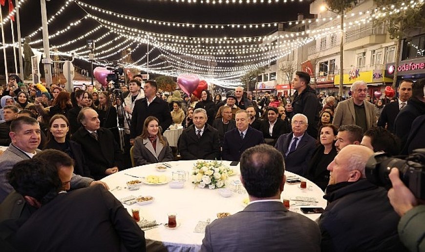 Başkan Vekili Özdemir Kadir Gecesi’ni Elmalı’da geçirdi