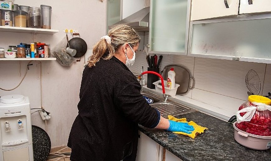 Karşıyaka’da evde temizlik hizmeti başladı