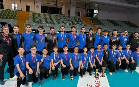 Bursa Voleyboluna İnegöl Belediyespor İmzası