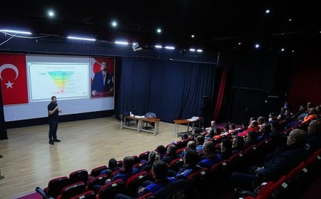 Ayvalık’ta Çevre Hamlesi: Atık Getirme Merkezi İçin Eğitim Başladı