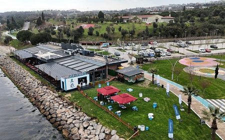 Balık dürüm “Antik Balık’ta” yenilir