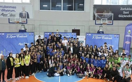 Puanlı Atletizmde Kupalar Sahiplerini Buldu