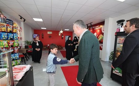 Başkan Büyükakın esnafları yalnız bırakmıyor