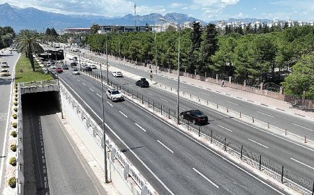 Yüzüncü Yıl Bulvarı’nda asfaltlama çalışması tamamlandı