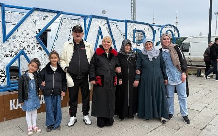 Safiye Soyman ve Faik Öztürk'e Kars'ta Yoğun İlgi