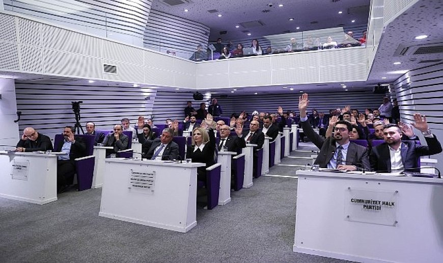 Buca Belediye Başkanı Görkem Duman: “Ne eğildik, ne de bir adım geri attık”