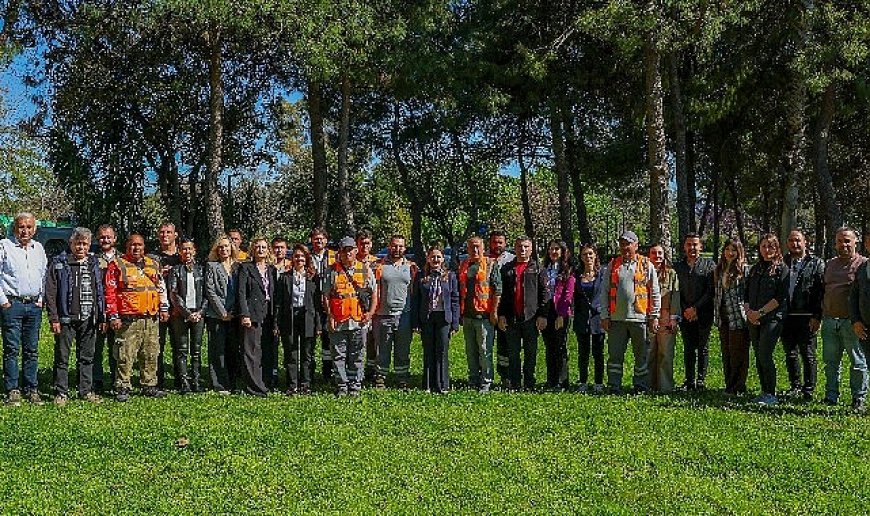 Başkan Vekili Özdemir Atatürk Kültür Parkı’nın emektarlarıyla buluştu