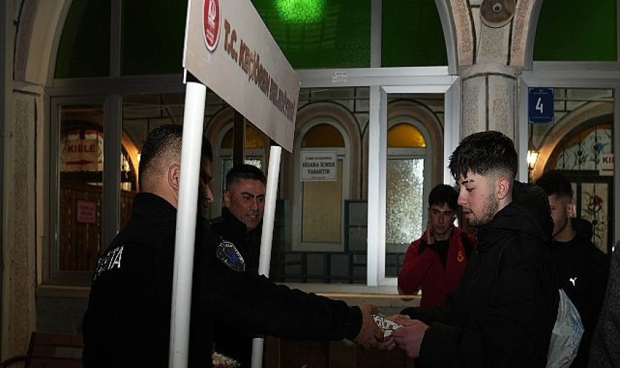 Okul Saldırısında Hayatını Kaybeden Öğretmen Ve Öğrenciler İçin Keçiören'deki Camilerde Mevlit Okutuldu