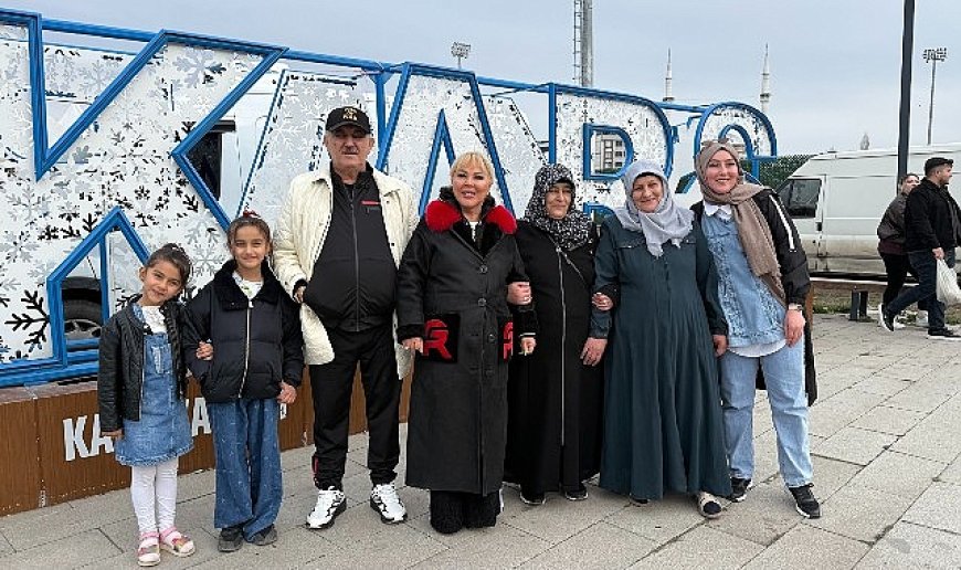 Safiye Soyman ve Faik Öztürk'e Kars'ta Yoğun İlgi