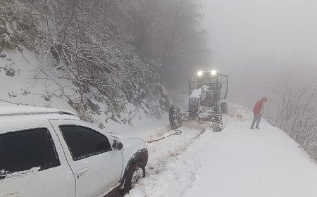 Büyükşehir ekipleri, mahsur kalanları da kurtardı
