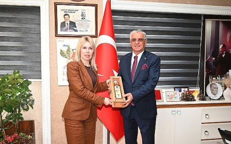 AÜ Rektörü Özkan Kemer Belediyesi’nde