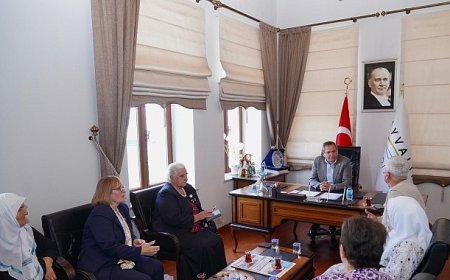 Srebrenitsa Anneleri Ayvalık’ta: “Acımızı unutmadık, unutturmayacağız”
