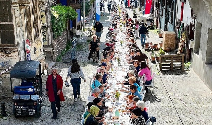Mudanya'da Anneler Günü buluşması